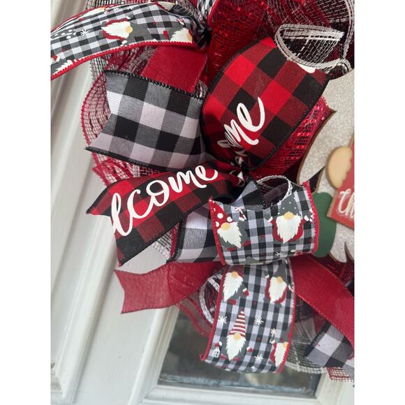 Christmas Gnome Wreath Buffalo Plaid ‘Merry Christmas’ Farmhouse Holiday Décor - Picture 4 of 8